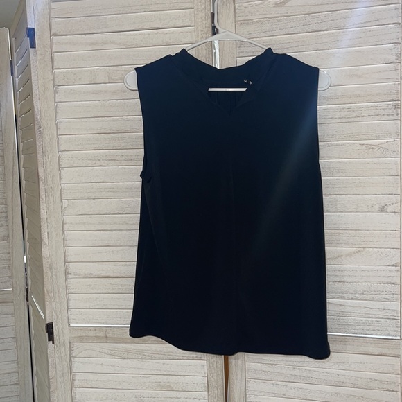 Black dress tank - Picture 2 of 2
